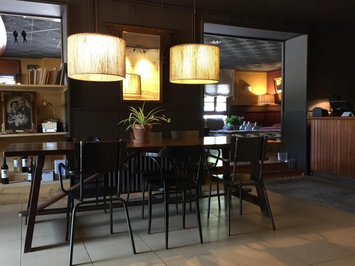 Hostal Can Maret Vilademuls エクステリア 写真