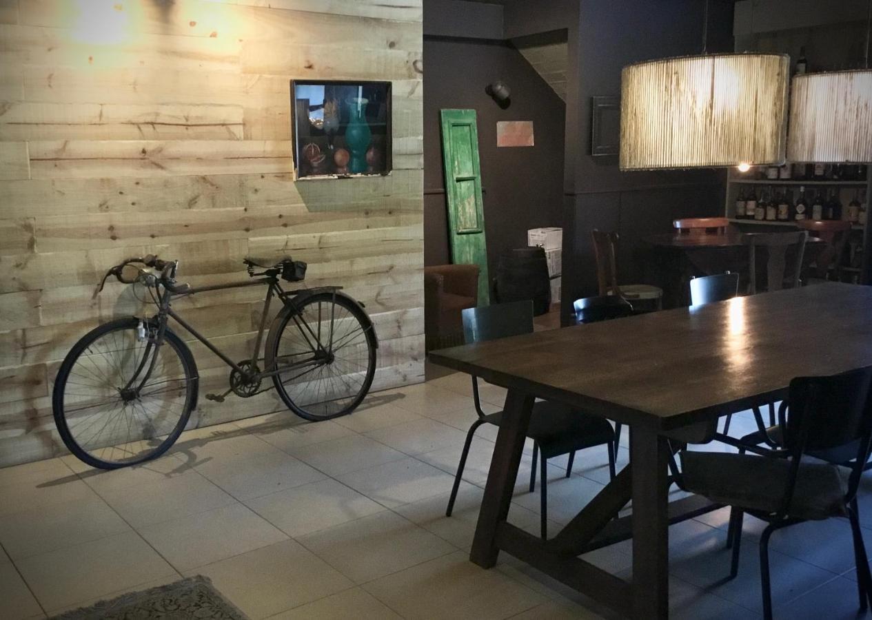 Hostal Can Maret Vilademuls エクステリア 写真